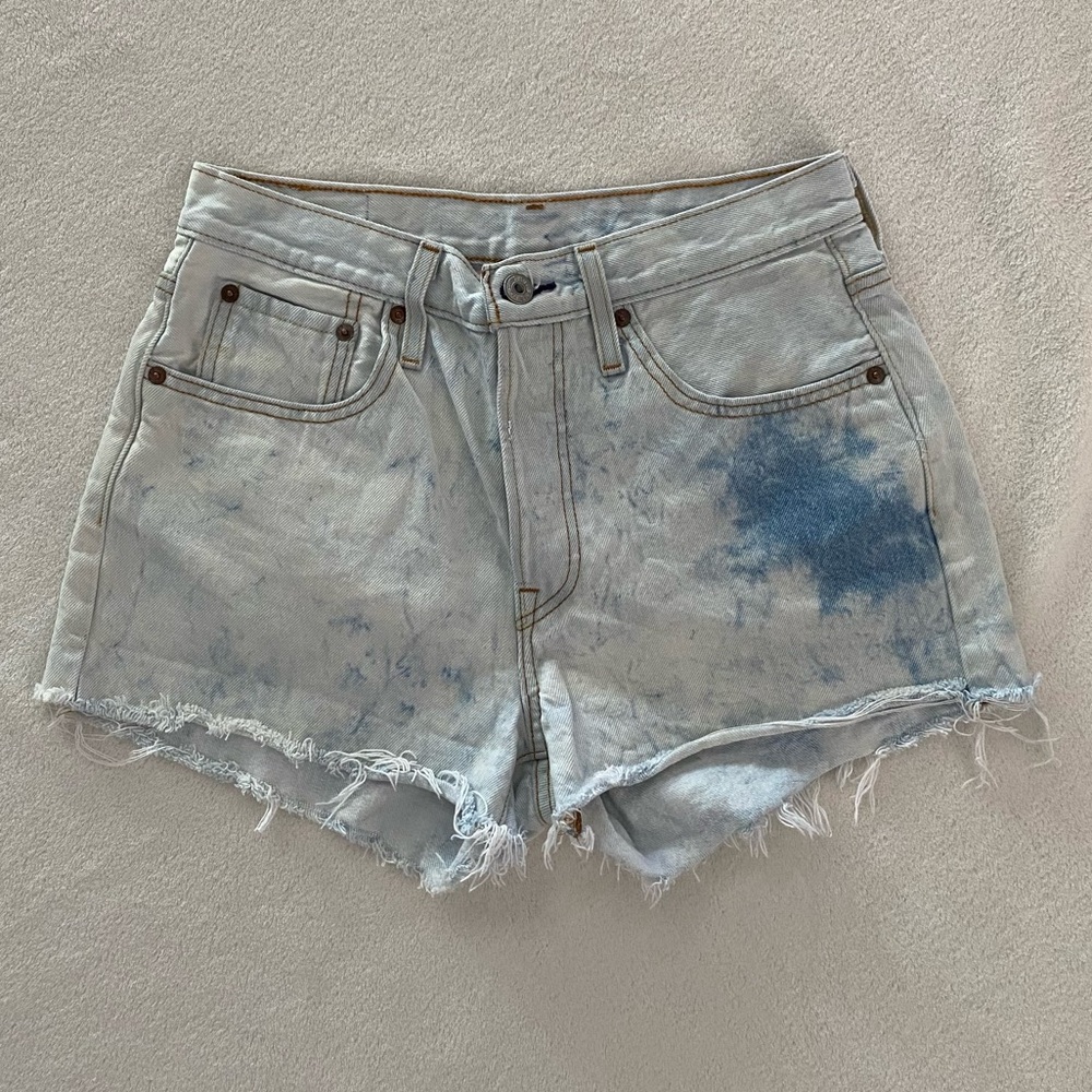 Levi’s 501 High Waisted Cut Off Denim Shorts